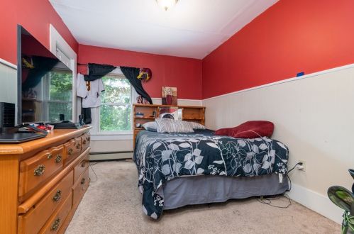 10 Carroll St, Weymouth MA 02189-1211 exterior