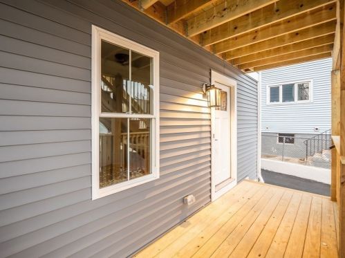 80 Reed Ave, Everett MA 02149-3941 exterior