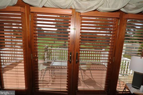 24854 Main St, Columbus NJ 08022-1339 exterior