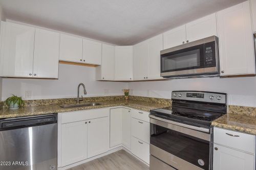 4716 9th St, Phoenix AZ  85014-3610 exterior