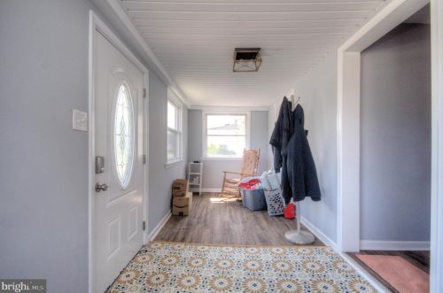 1702 Swedesboro Ave, West Deptford NJ  08066-1517 exterior