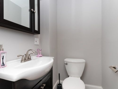 192 Washington Ave, Chelsea MA 02150-3903 exterior