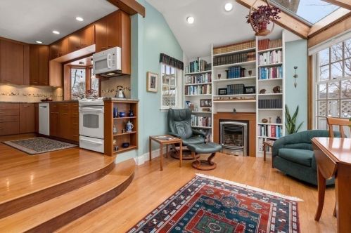 40 Brookside Ave, Newton MA 02460-1530 exterior