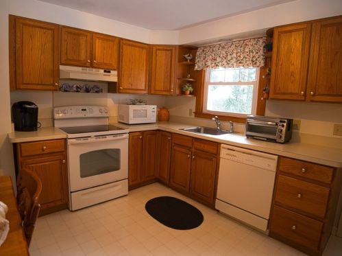 136 Randall St, Worcester MA 01606-2039 exterior