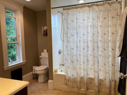 244 Pleasant St, Arlington MA  02476-8134 exterior