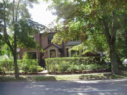 1720 Commonwealth Ave, Newton, MA 02465-2823