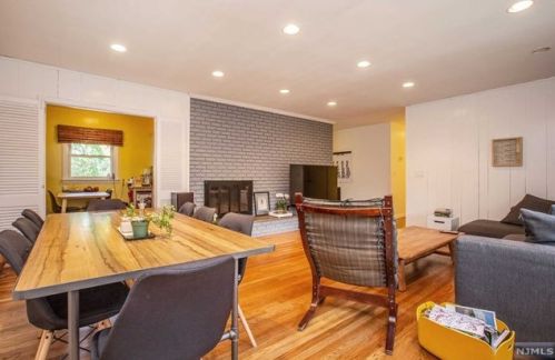 208 Hickory Ave, Tenafly NJ  07670-1546 exterior