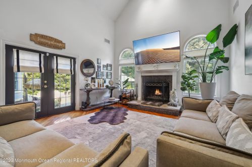 750 Farmingdale Rd, Jackson Twp NJ 08527-4301 exterior