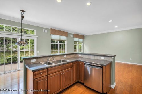 33 Crooked Stick Rd, Jackson Twp NJ 08527-4032 exterior