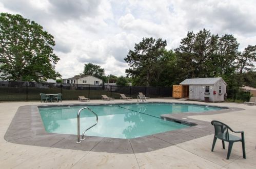 18 Fawn Dr, Plymouth MA 02360-5039 exterior