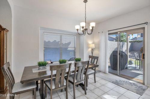 26219 41 Way, Phoenix AZ 85042-6304 exterior