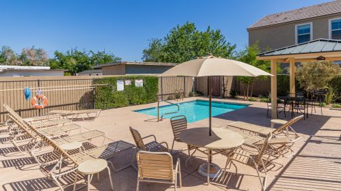 3022 33rd Pl, Phoenix AZ  85018 exterior