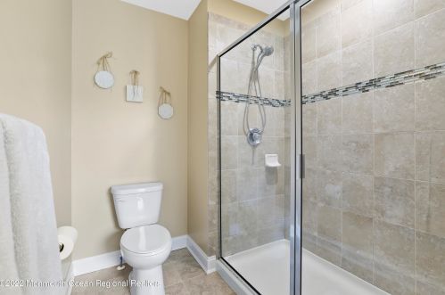 35 Kyle Dr, Tinton Falls NJ 07712-7536 exterior