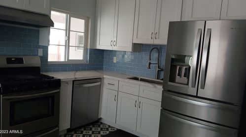 6327 20th Ave, Phoenix AZ  85015-1502 exterior