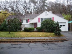 136 Christina St, Newton, MA 02461-1916