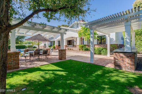 5621 Calle Camelia, Phoenix AZ 85018-4617 exterior