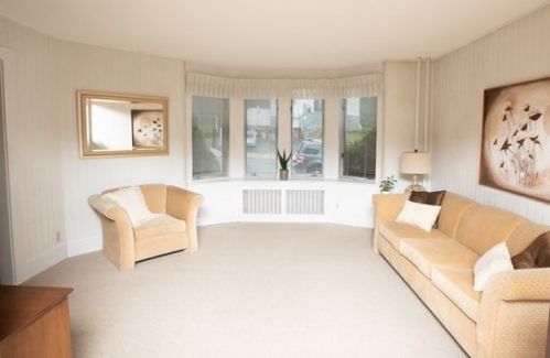 27 Prescott Ave, Chelsea MA 02150-2113 exterior