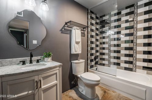 10007 30 Pl, Phoenix AZ 85028-4407 exterior