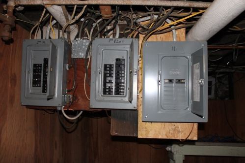 32 Somerset Ave, Taunton MA 02780-4824 exterior