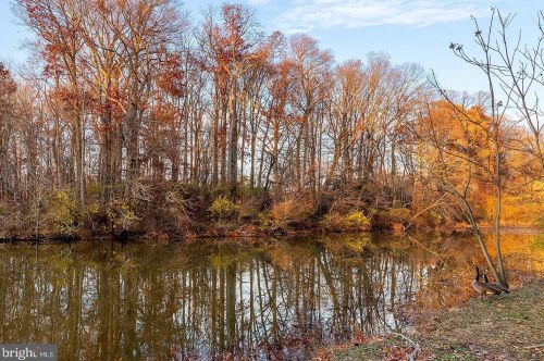 96 Lakebridge Dr, West Deptford NJ 08096-6717 exterior