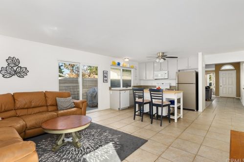 4042 Glenwood St, Irvine CA 92604-2223 exterior