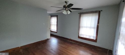 1111 Hessian Ave, West Deptford NJ  08093-1930 exterior