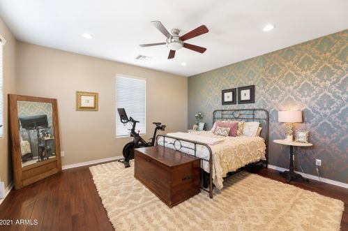 21824 39 St, Phoenix AZ 85050-4881 exterior