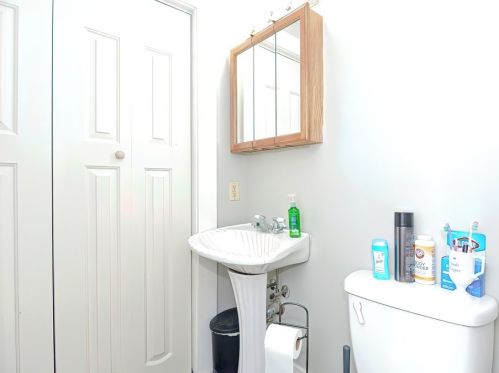 61 Prospect St, Taunton MA 02780-3422 exterior