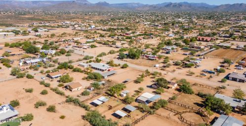 35220 3rd Ave, Phoenix AZ 85027-5908 exterior