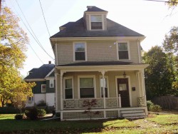 194 Winslow Rd, Newton, MA 02468-1714