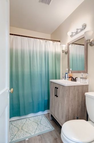 26 King Philip Rd, Worcester MA 01606-2334 exterior