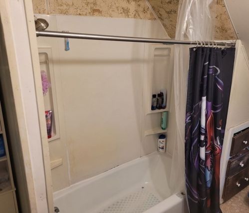 126 Endicott St, Worcester MA 01610-1944 exterior