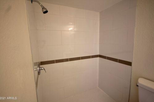 2007 56 Ave, Phoenix AZ 85031-2514 exterior