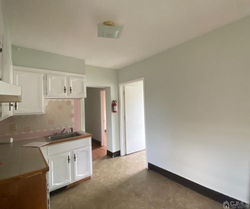 26 Emerson St, Carteret NJ  07008-2522 exterior