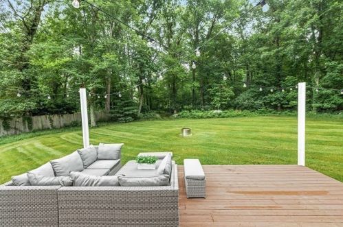 18 Pennacook St, Norfolk MA  02056-1117 exterior