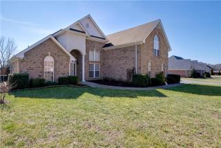 1039 Notting Hill Dr, Gallatin, TN 37066-8457