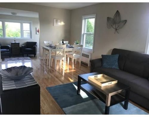 16 Davis Ter, Peabody, MA 01960-1914