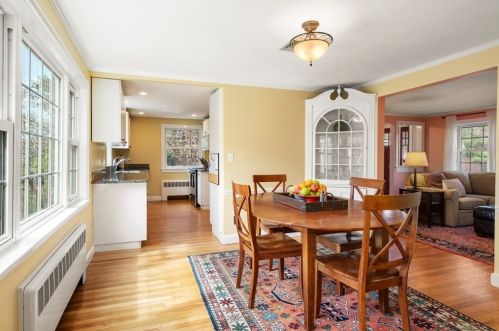 32 Barbara Rd, Needham MA  02492-4428 exterior