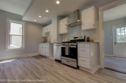 245 Barber Ave, West Deptford NJ  08096-2612 exterior