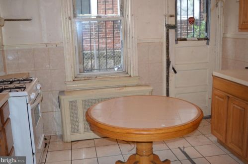 4458 20 St, Philadelphia PA 19138-2902 exterior