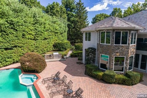 354 Madison Ave, Cresskill NJ 07626-1338 exterior