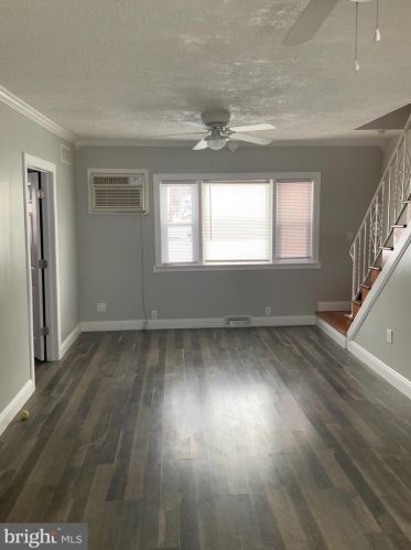 819 Maryland Ave, West Deptford NJ 08096-5330 exterior