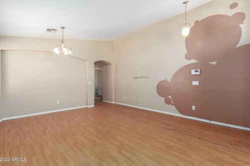 8227 Apache St, Phoenix AZ 85003-2726 exterior