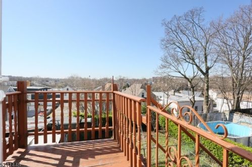 11 Van Rensselear St, Belleville NJ 07109-2911 exterior