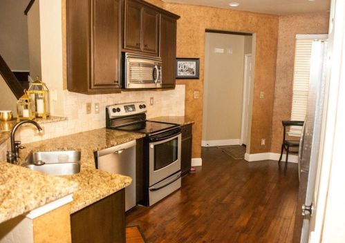 8604 Heather Ridge Dr, Plano TX  75024-7393 exterior