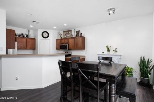 509 Beautiful Ln, Phoenix AZ 85041-7621 exterior