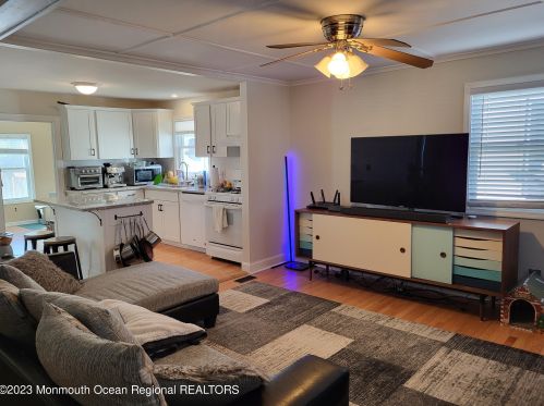 49 Locust Ave, Tinton Falls NJ  07701 exterior