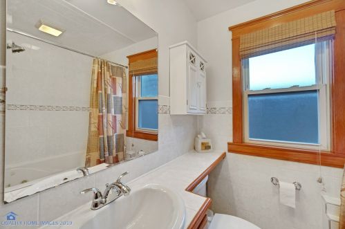 1428 Home Ave, Forest View IL 60402-1651 exterior