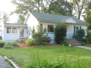 38 Oliver Pl, Skyline Lakes, NJ 07456-2121