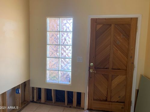 1112 Carlise Rd, Phoenix, AZ 85086-9222